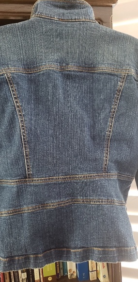 Jean Jacket - Picture 4 of 5